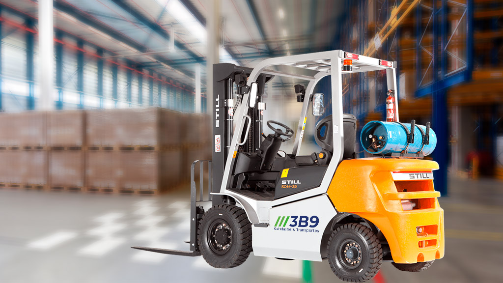 empilhadeira 3B9 Transportes e Guindastes.